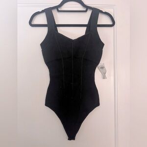 NWT Abercrombie Elevated Ribbed Knit V-neck Bodysuit, Black, Medium